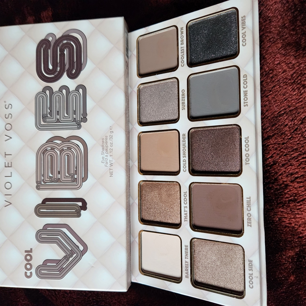 Violet Voss Cool Vibes Eyeshadow Palette